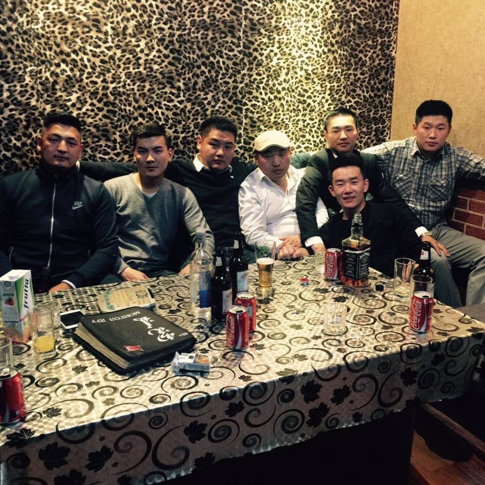 Meet your Posher, Ochmandakh